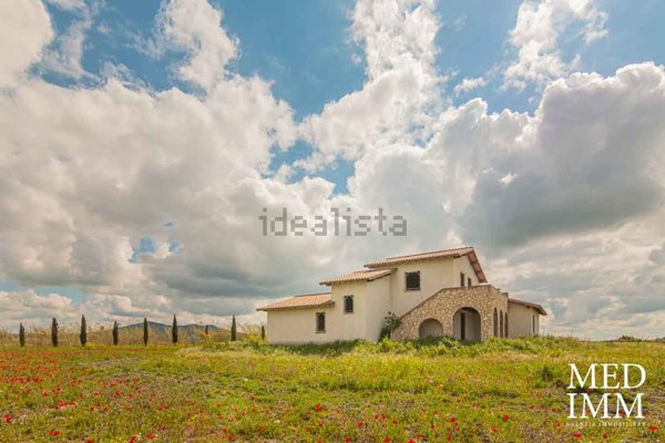 casa indipendente in vendita a Canino
