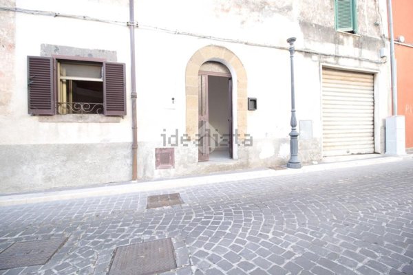appartamento in vendita a Canino