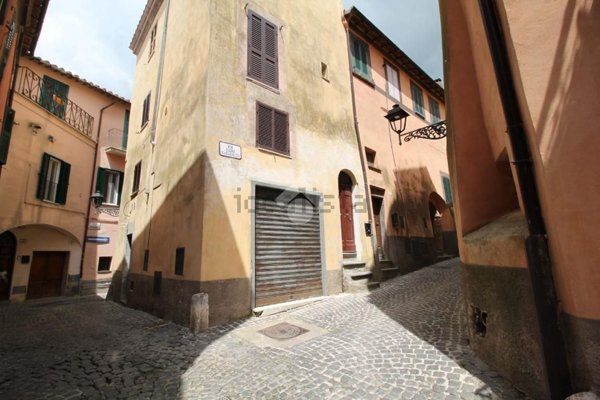 appartamento in vendita a Canino