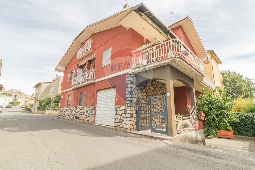 appartamento in vendita a Canino