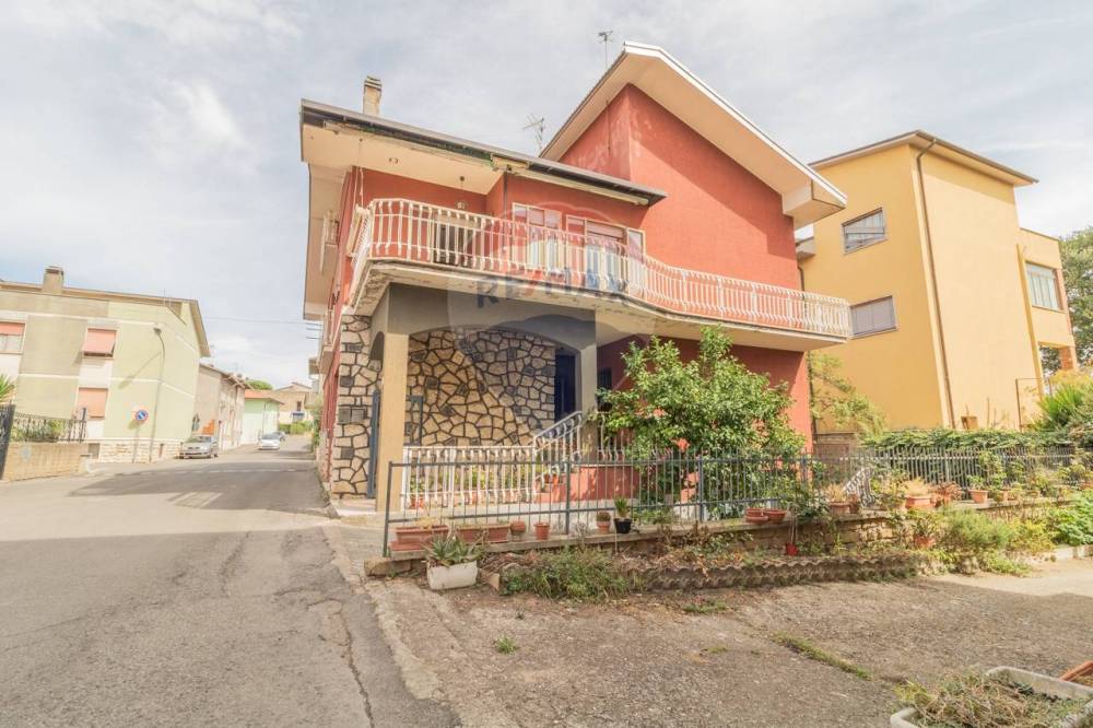 appartamento in vendita a Canino