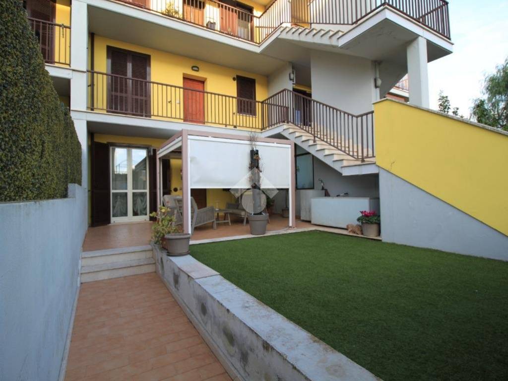 appartamento in vendita a Canino