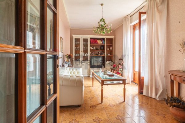 appartamento in vendita a Canino