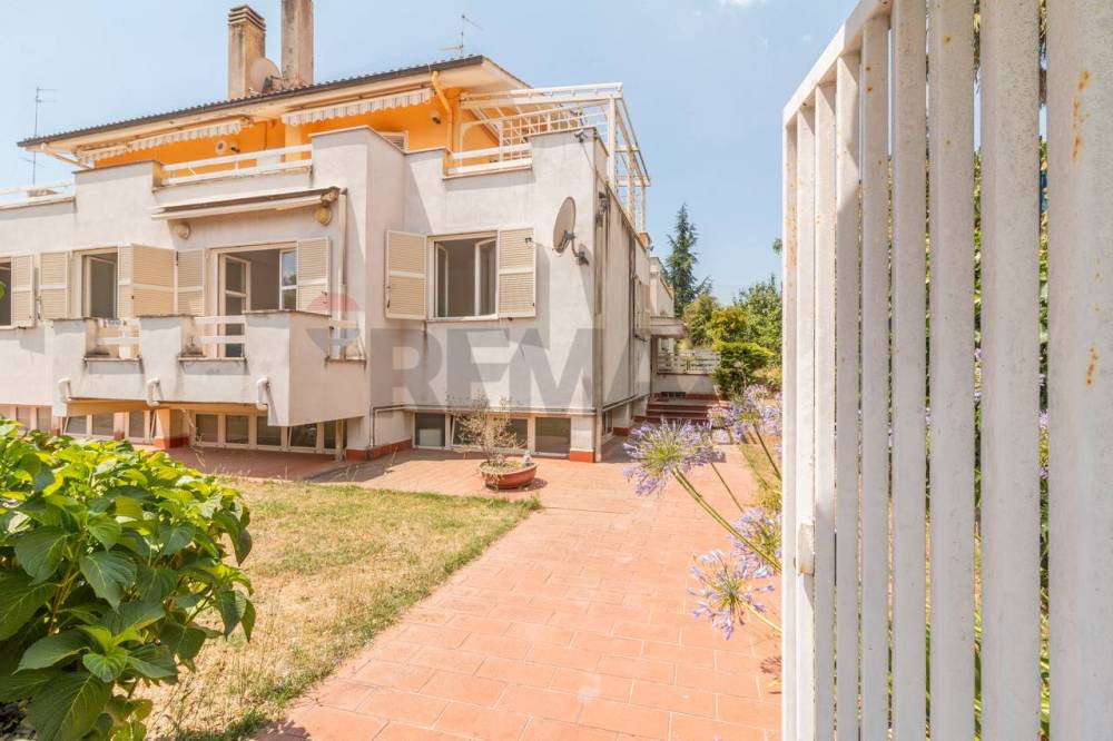 appartamento in vendita a Canino