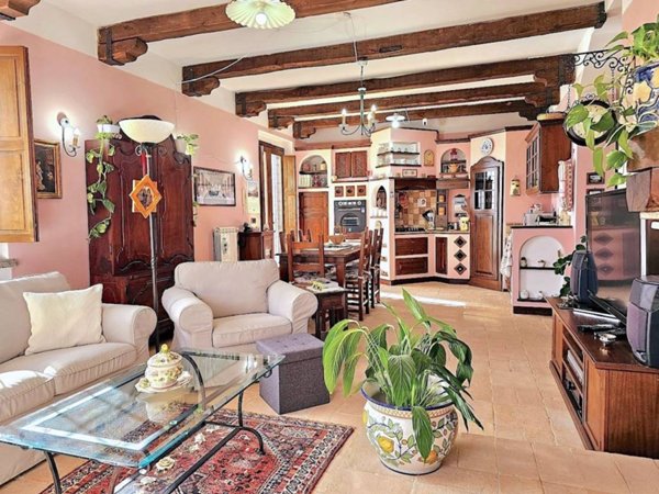 casa indipendente in vendita a Canino