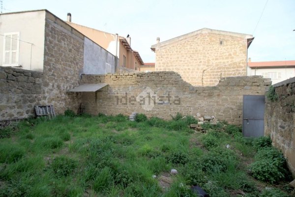 terreno in vendita a Canino