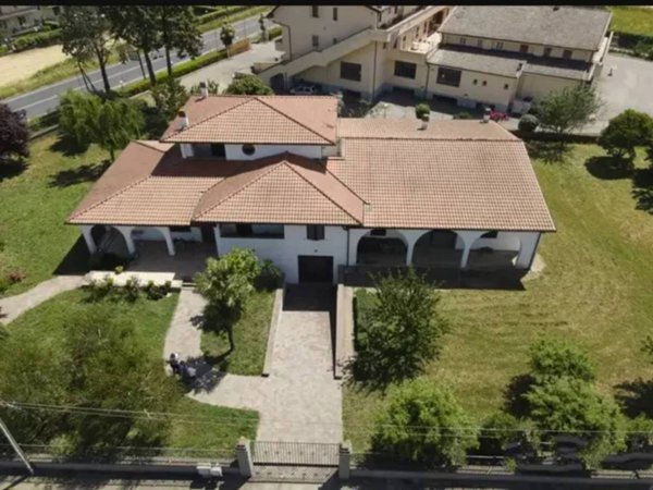 casa indipendente in vendita a Capodimonte