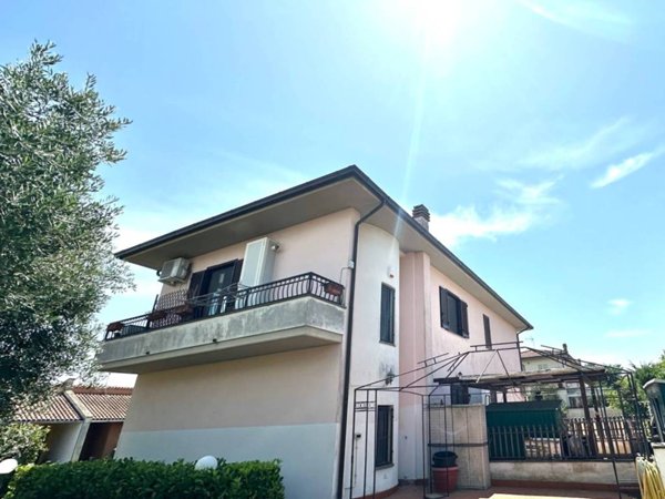 casa indipendente in vendita a Capodimonte