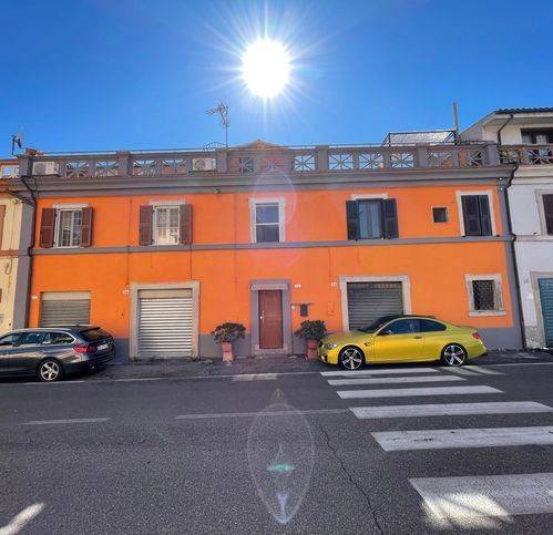 casa indipendente in vendita a Capodimonte