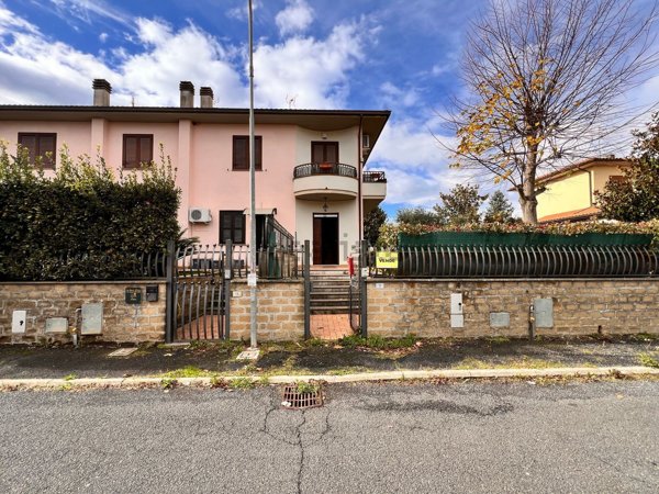 quadrivano in vendita a Capodimonte