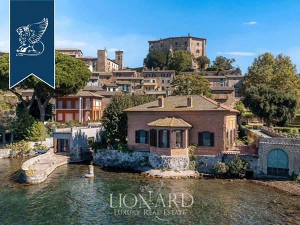 casa indipendente in vendita a Capodimonte