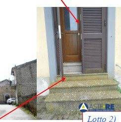 intera palazzina in vendita a Capodimonte