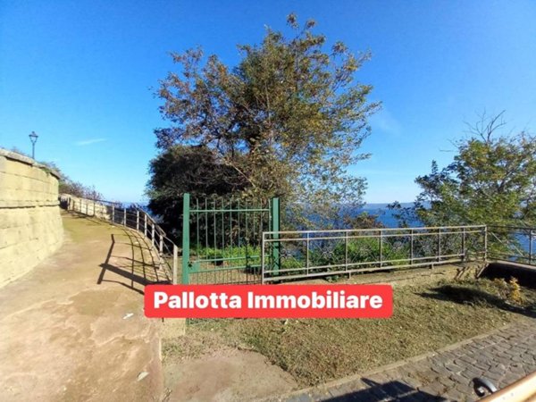 casa indipendente in vendita a Capodimonte