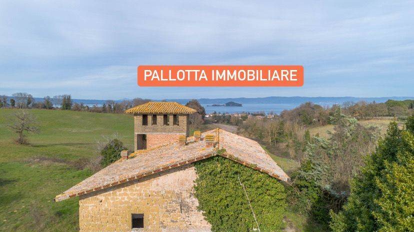 casa indipendente in vendita a Capodimonte