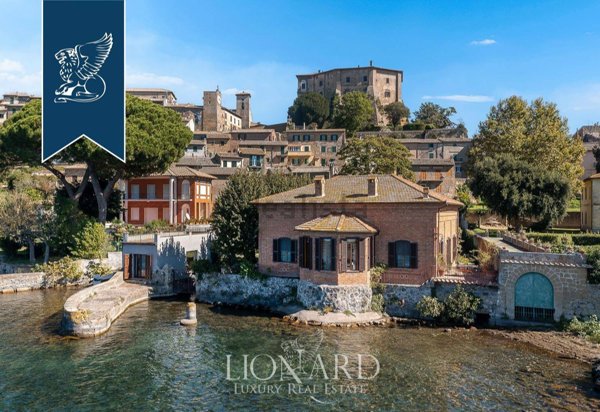 casa indipendente in vendita a Capodimonte