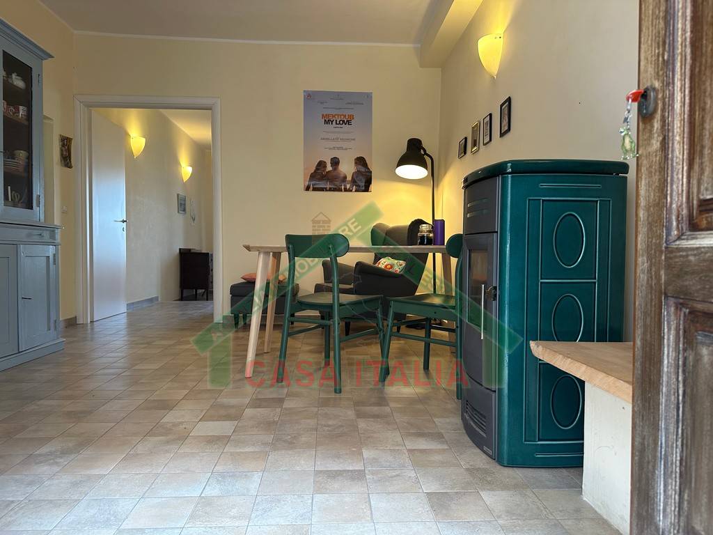 intera palazzina in vendita a Capodimonte