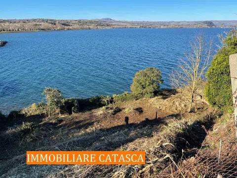 terreno in vendita a Capodimonte
