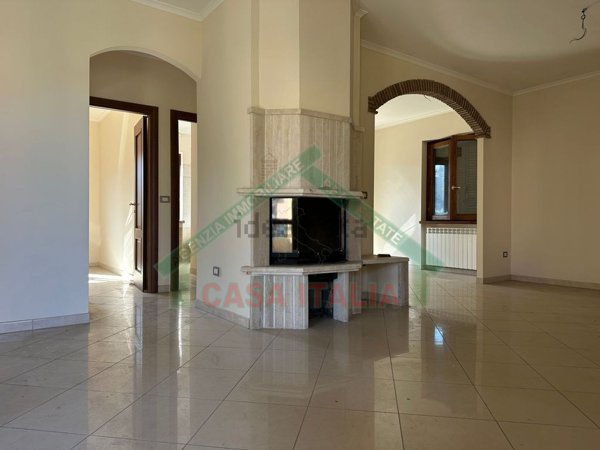casa indipendente in vendita a Capodimonte