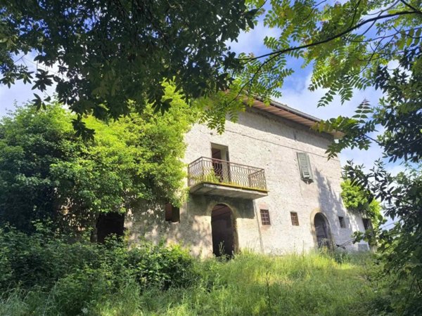 casa indipendente in vendita a Capodimonte