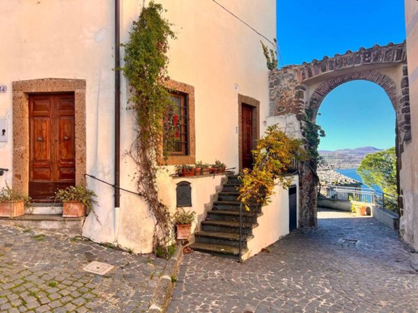 appartamento in vendita a Capodimonte