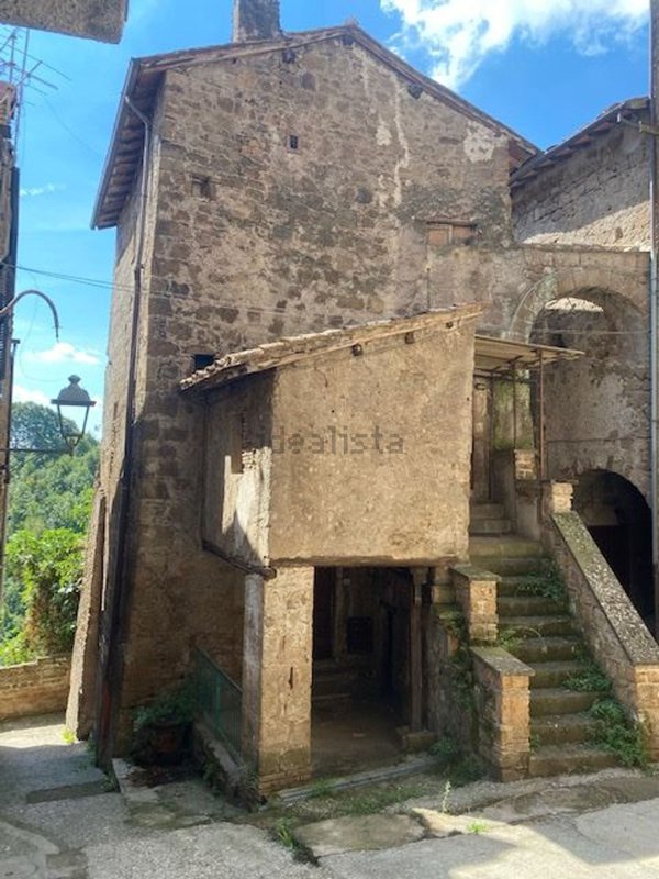 appartamento in vendita a Capranica