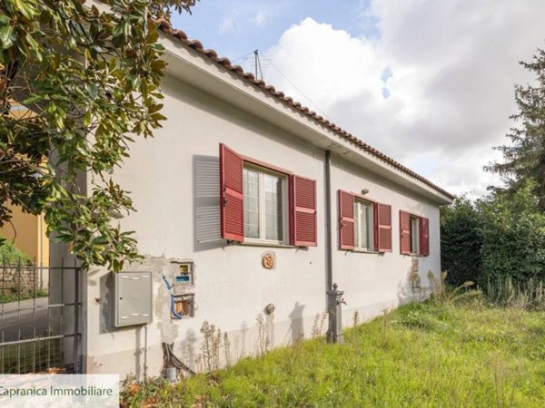 appartamento in vendita a Capranica