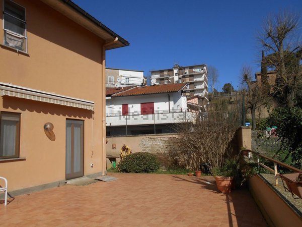 appartamento in vendita a Capranica