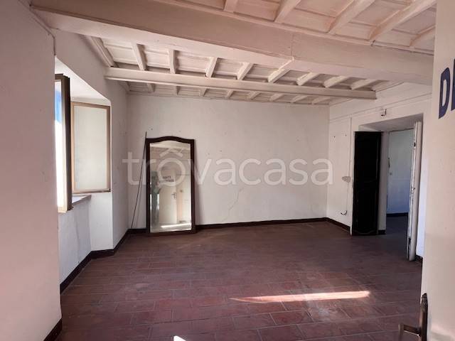 appartamento in vendita a Capranica