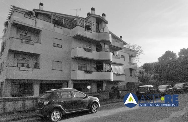 appartamento in vendita a Capranica