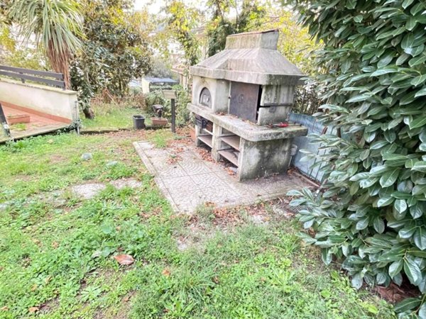 appartamento in vendita a Capranica