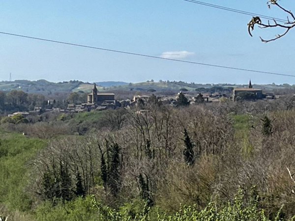 casa indipendente in vendita a Capranica