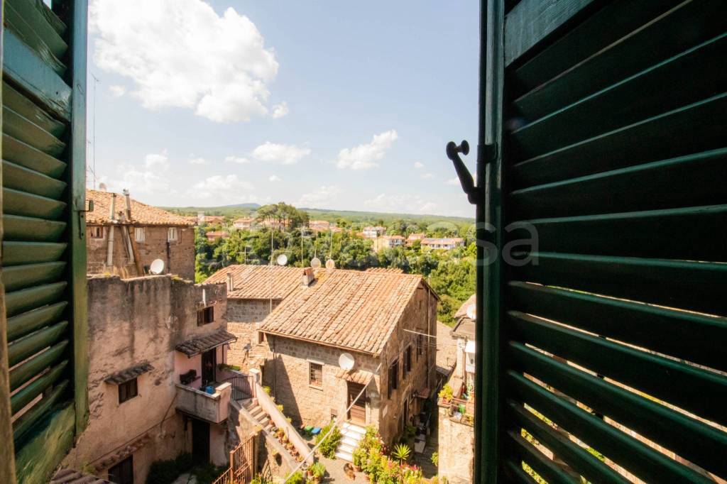 appartamento in vendita a Capranica
