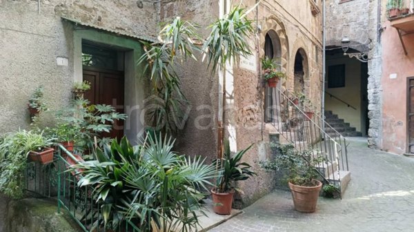 appartamento in vendita a Capranica