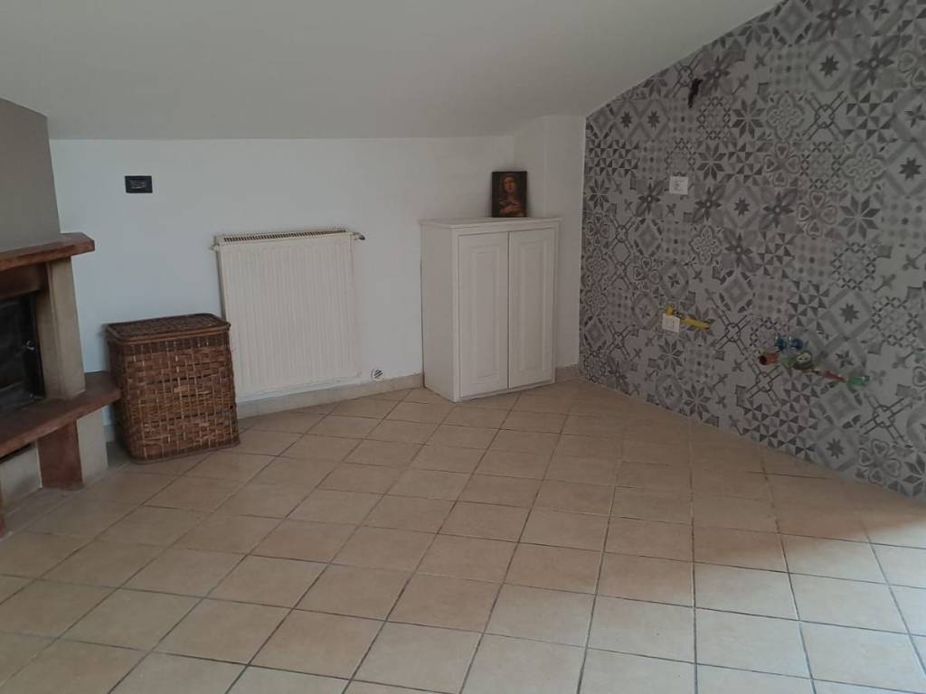 appartamento in vendita a Capranica