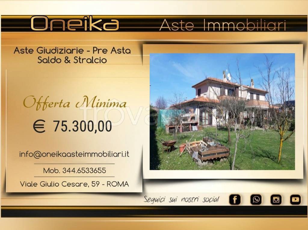 casa indipendente in vendita a Capranica