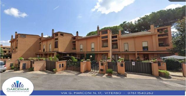 casa indipendente in vendita a Capranica