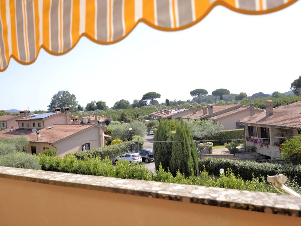 appartamento in vendita a Capranica