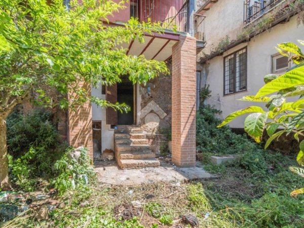 appartamento in vendita a Capranica