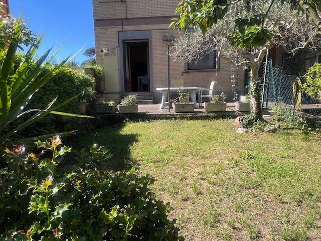 appartamento in vendita a Capranica