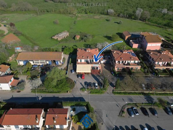 negozio in vendita a Capranica in zona Capranica Scalo
