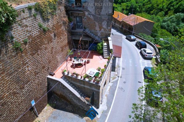 appartamento in vendita a Capranica