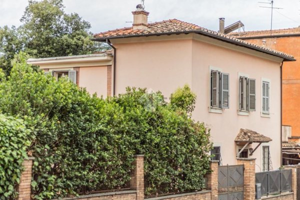 appartamento in vendita a Capranica