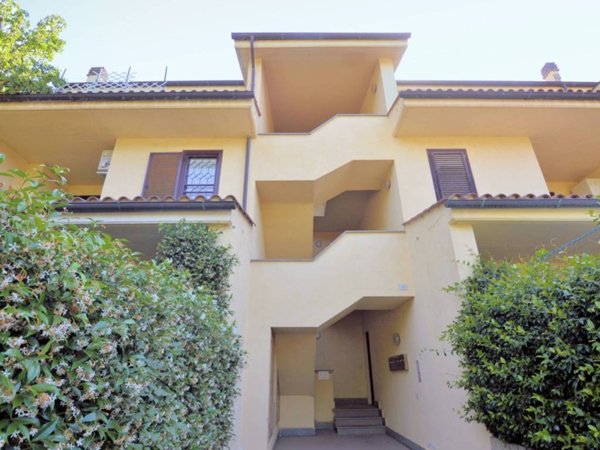 appartamento in vendita a Capranica