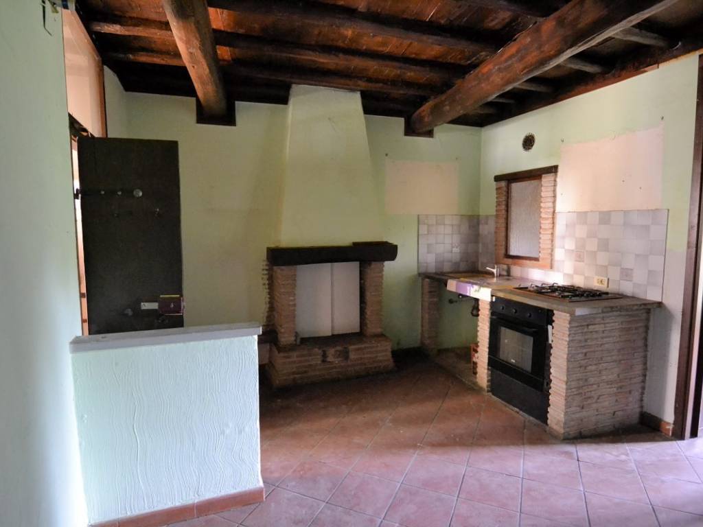 appartamento in vendita a Capranica