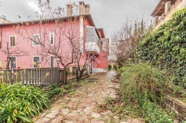 appartamento in vendita a Capranica