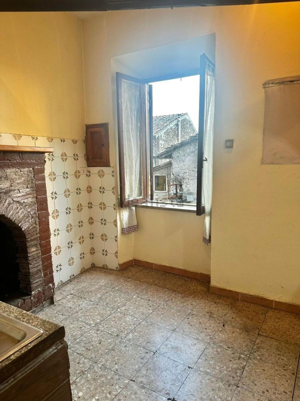 appartamento in vendita a Capranica