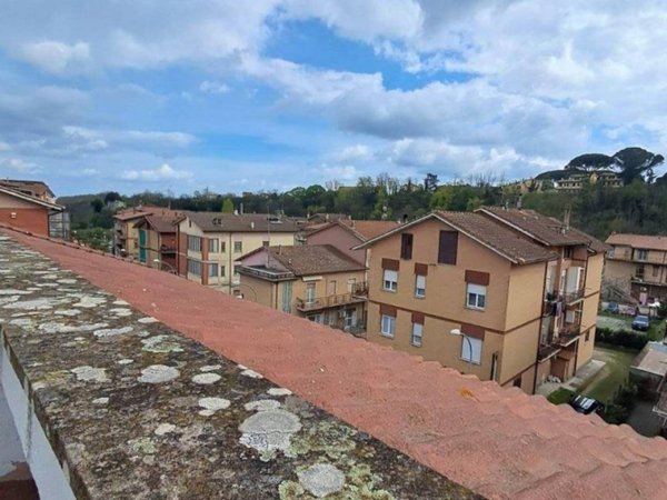 appartamento in vendita a Capranica