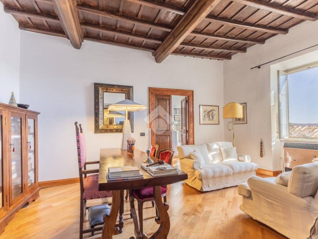 appartamento in vendita a Capranica