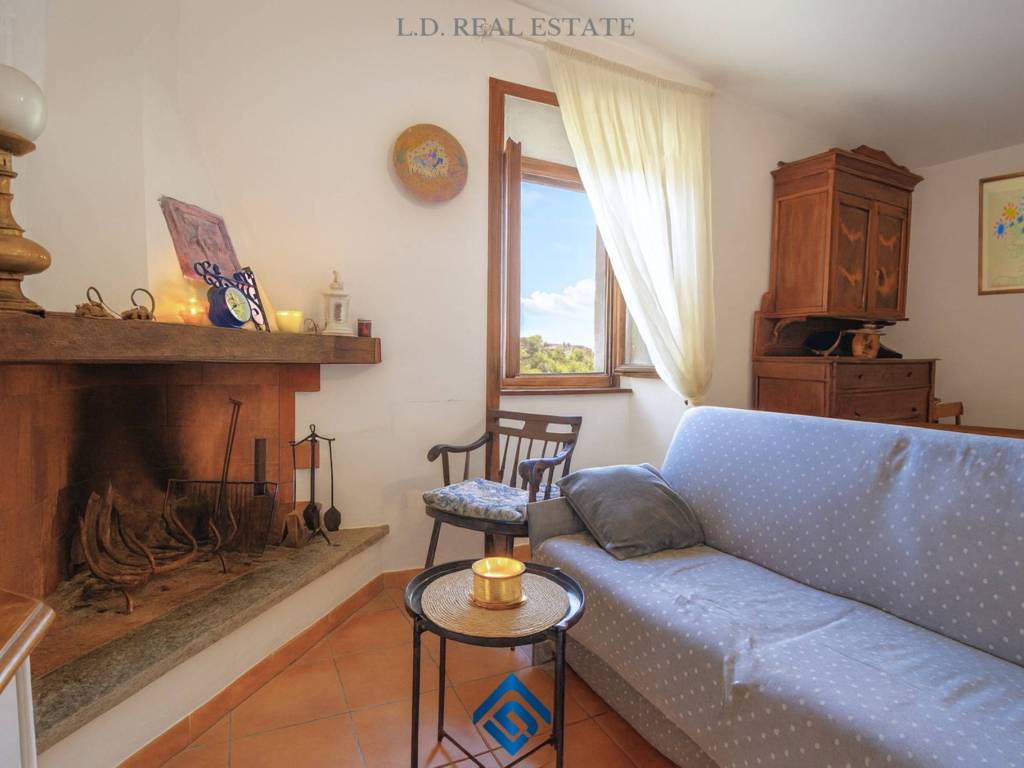 appartamento in vendita a Capranica