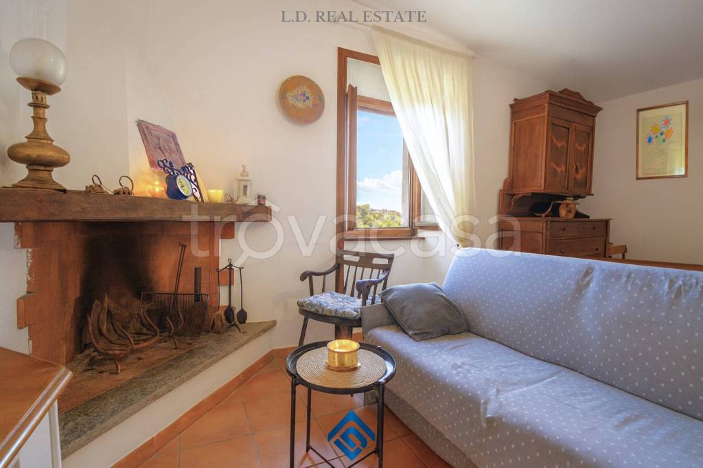 appartamento in vendita a Capranica